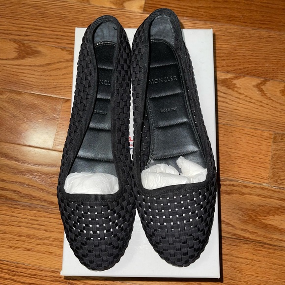 Moncler- sz.38/us 8 - Navy Blue Saint Malo Flats. BRAND NEW - Picture 1 of 5